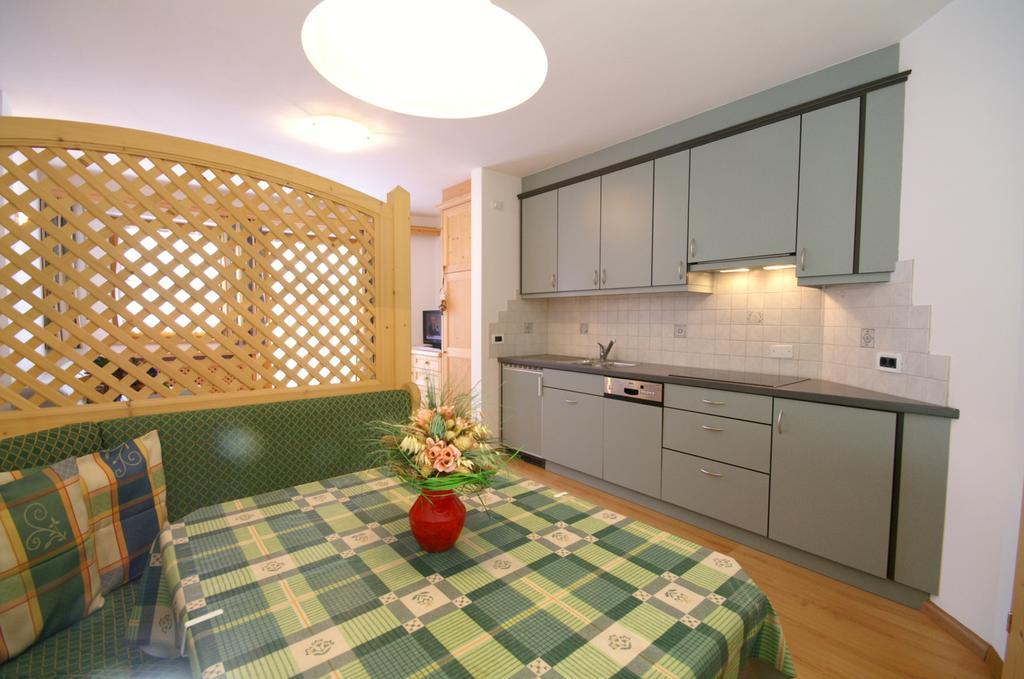 Appartamenti Residence Pars 바디아 외부 사진