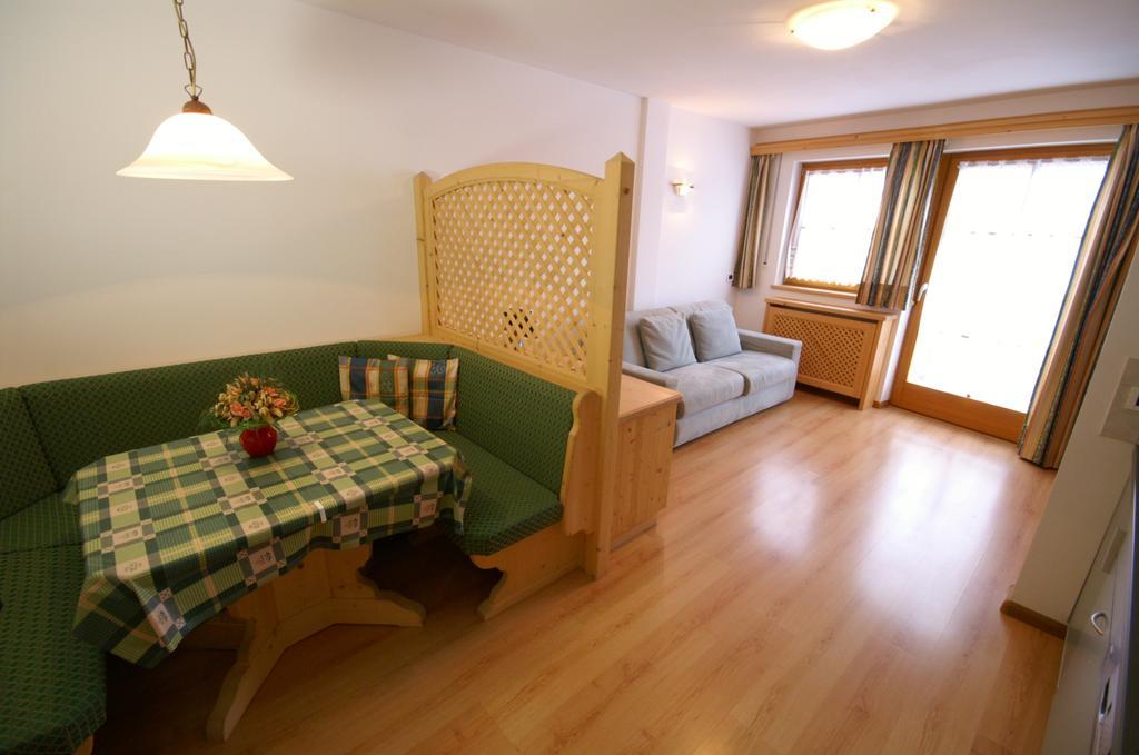 Appartamenti Residence Pars 바디아 외부 사진