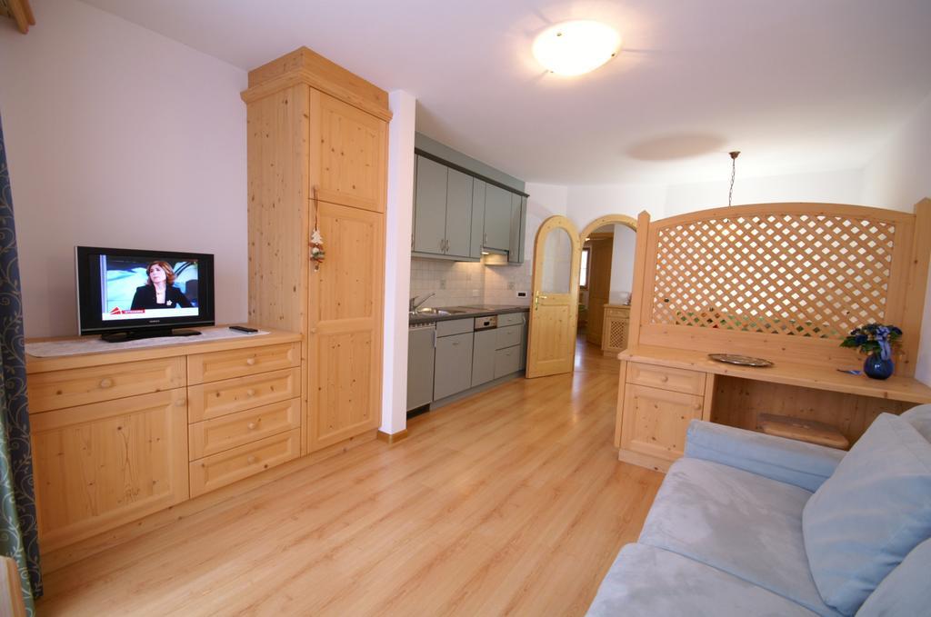 Appartamenti Residence Pars 바디아 외부 사진