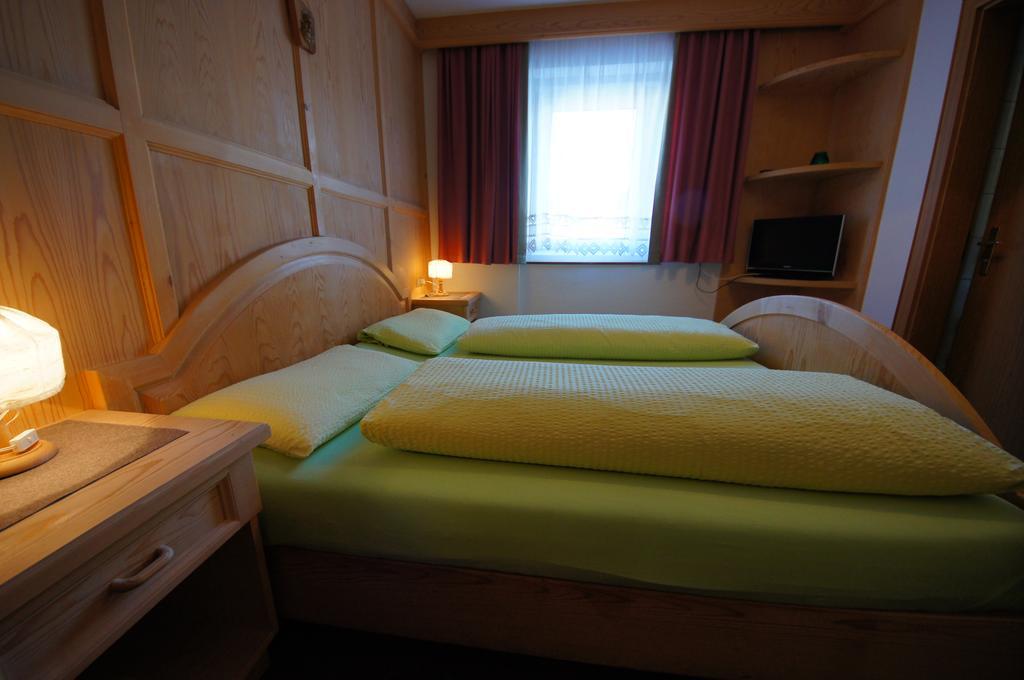 Appartamenti Residence Pars 바디아 외부 사진