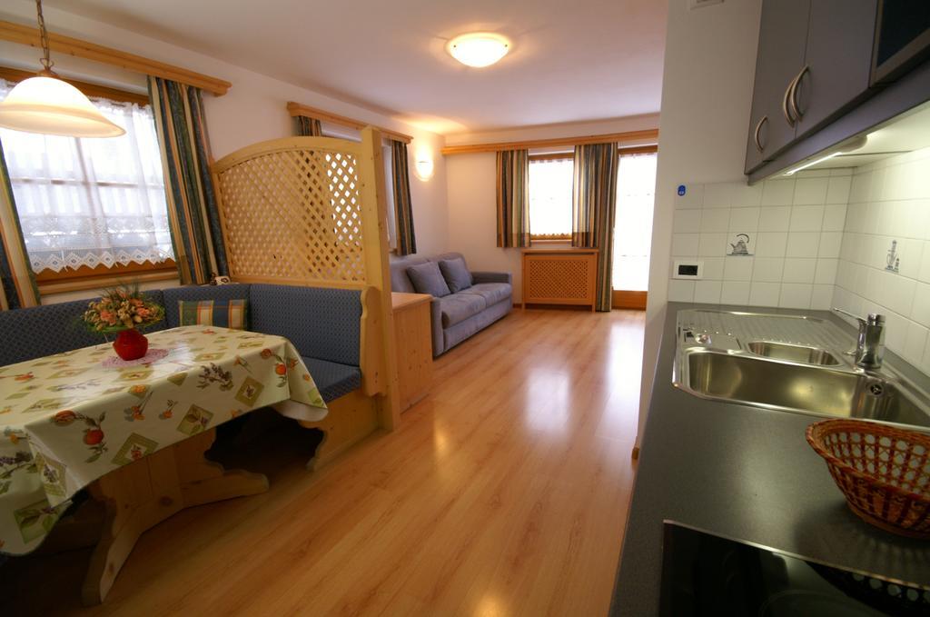 Appartamenti Residence Pars 바디아 외부 사진